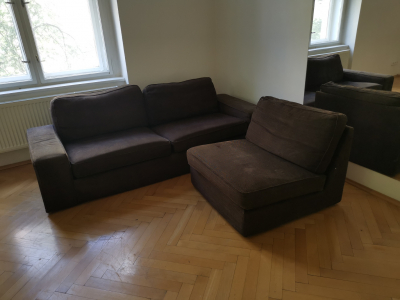 Textilni hnedy gauc s křeslem