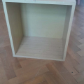 Malá skříňka/polička