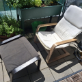 Křeslo IKEA Poang s podnožníkem