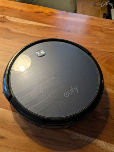 Robotický vysávač Eufy RoboVac 11