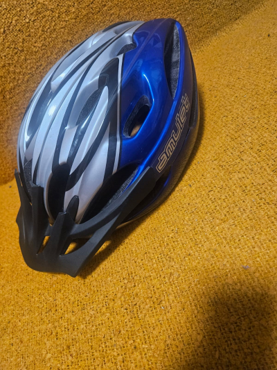 Cyklistická přilba S/M