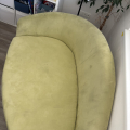 Daruji zelený atypicky gauč 2 ks za odvoz rozměr cca 130x180