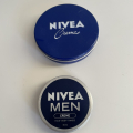 Kovové dózy od krémů Nivea