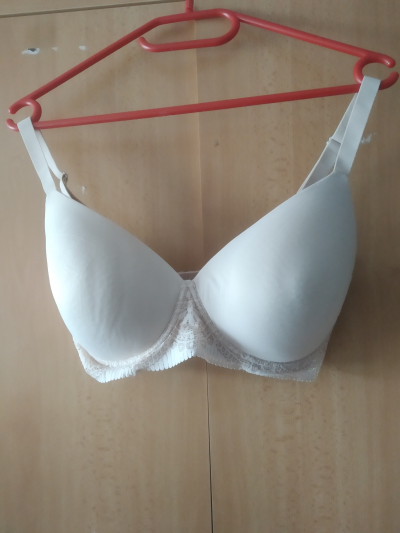 Podprsenka světlá nude vel. 80E