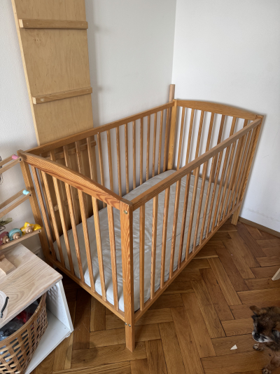 Dětská postýlka 120x60