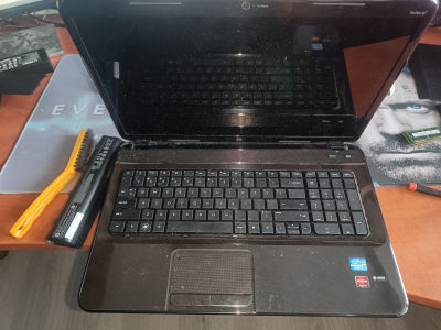 hp pavilion g7 nefunkcni