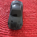 Auto šedé