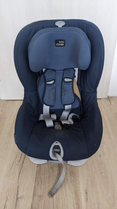 Autosedačka 9-18 kg 2ks