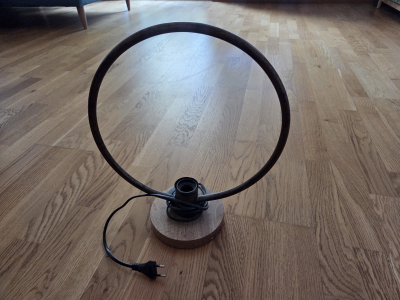 Designová lampa kov/dřevo