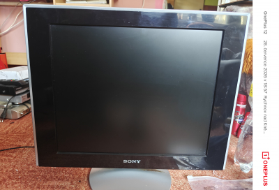 LCD monitor Sony SDM-HS74
