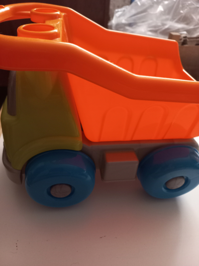 Nákladní auto sklápěčka