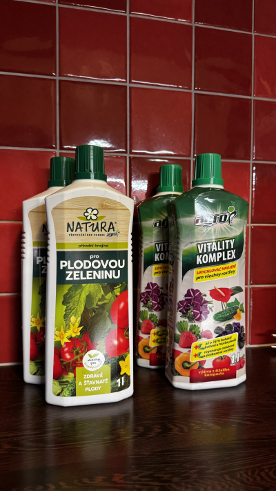 Přípravky pro rostliny