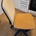 Obyčejná kancelářská židle