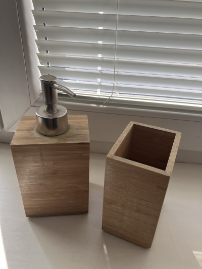 Sada Ikea do koupelny - na mydlo a kartacky