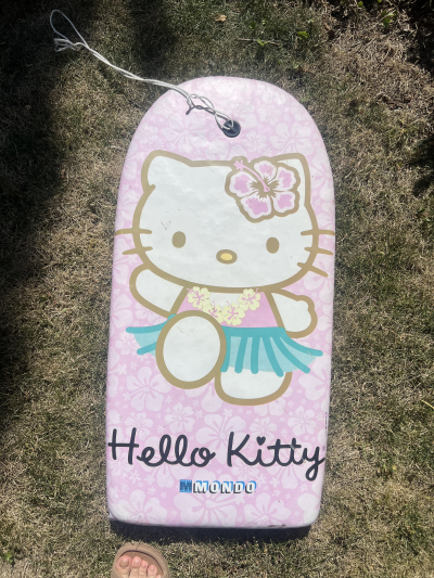 Prkno na vodu hello kitty