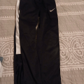 Sportovní tepláčky Nike
