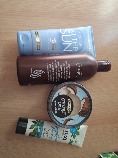 Tělové mléko, krém po opalování, gel na nohy a peeling
