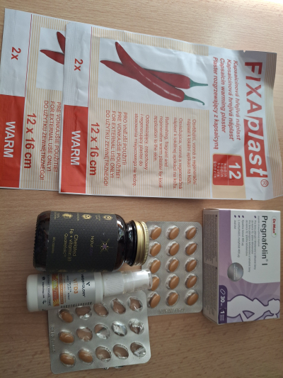 Vitamíny pro těhotné a hřejivé náplasti