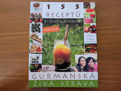 knížka s recepty