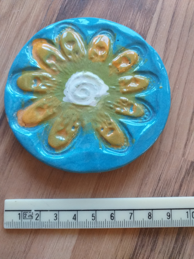 Keramický zápich / podtáček / těžítko NOVÉ - průměr cca 9cm