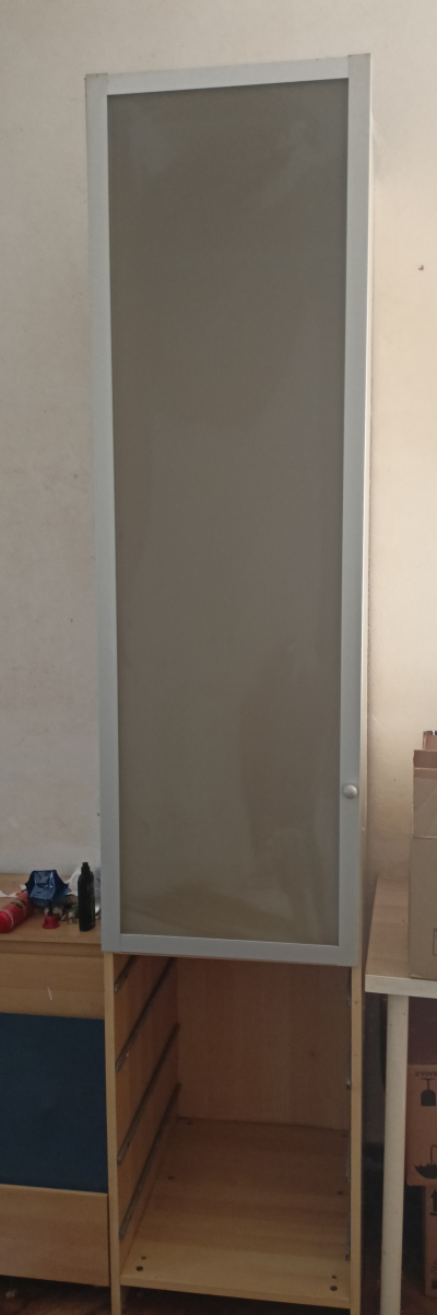 Vysoké skříně