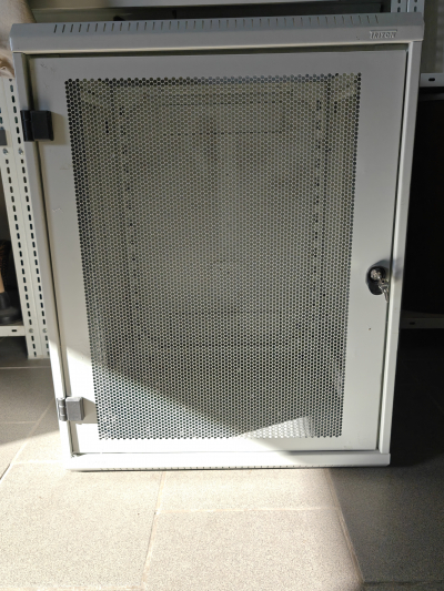 19" nástěnný rozvaděč Triton