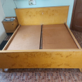 Manželské postele bez matrací  (2 × 2m)