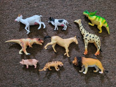 Figurky - zvířátka a dinosauři