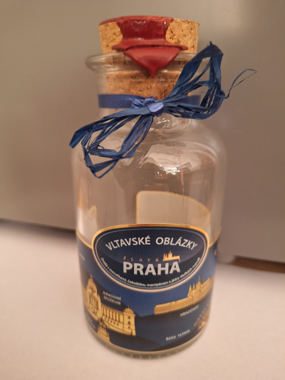Dekorativní lahvička