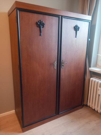 Starožitné skříně renovované