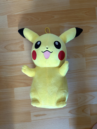 Plyšový Pikachu 30 cm