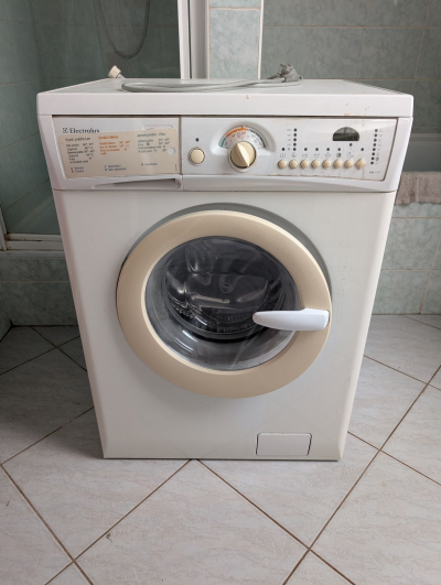 Pračka Electrolux EWS1020