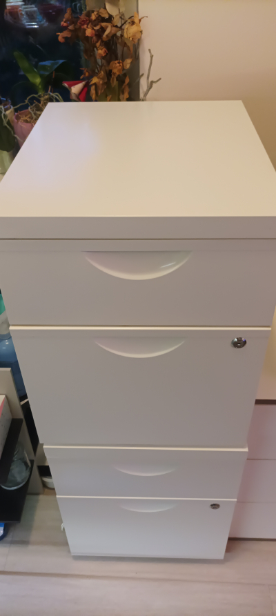 2x kartotéka kovová v perfektním stavu