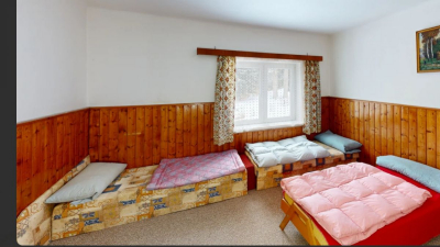 Postele 6 kusů