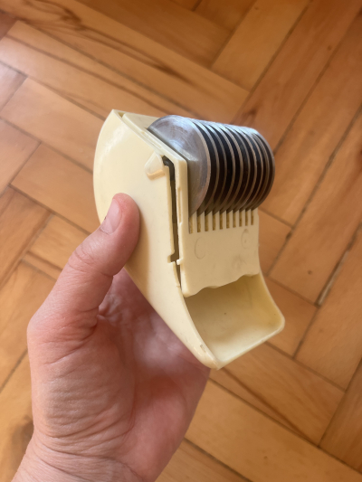 Retro krajec na vajicka