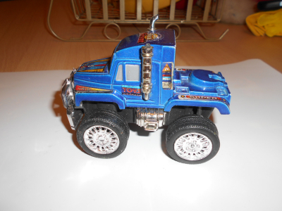 Auto modré