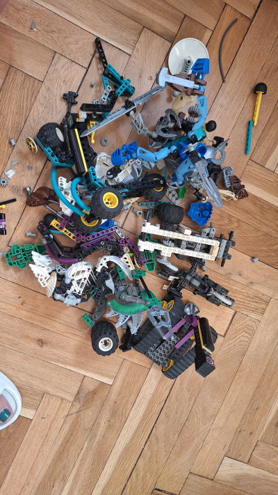 Stará sada lego panáčků