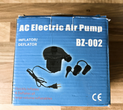 Elektrická vzduchová pumpa (in/out)