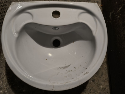 Umyvadlo koupelnové malé