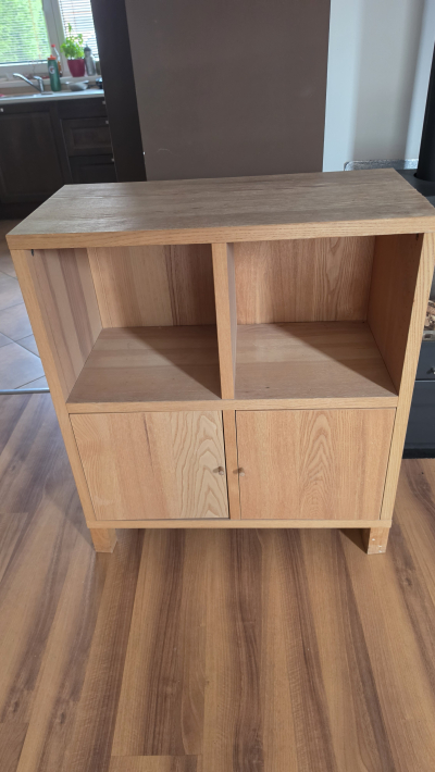 Skřínka dřevo /ikea/