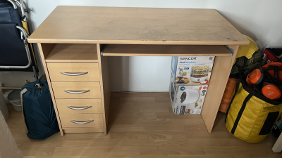 Stůl k PC