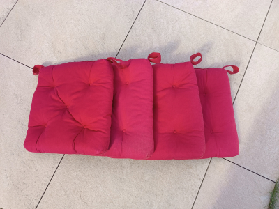 Ctyri sedaky IKEA