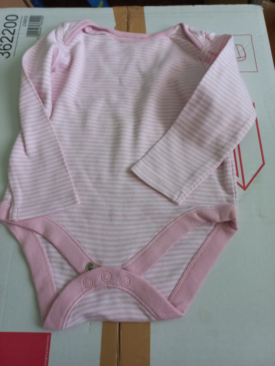 Body 86 proužek