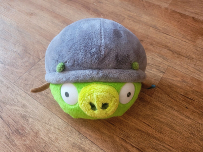 Pig Leonard, Angry Birds