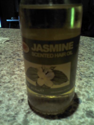 Jasminovy vlasovy olej