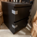 IKEA MALM černý noční stolek