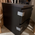 IKEA MALM černý noční stolek