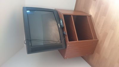 TV stolek +TV