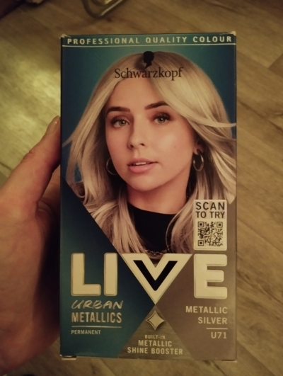 Barva  na vlasy stříbrná
