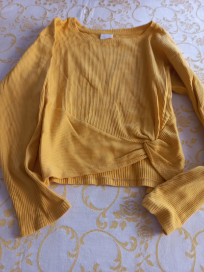 Tričko žluté Zara vel.140